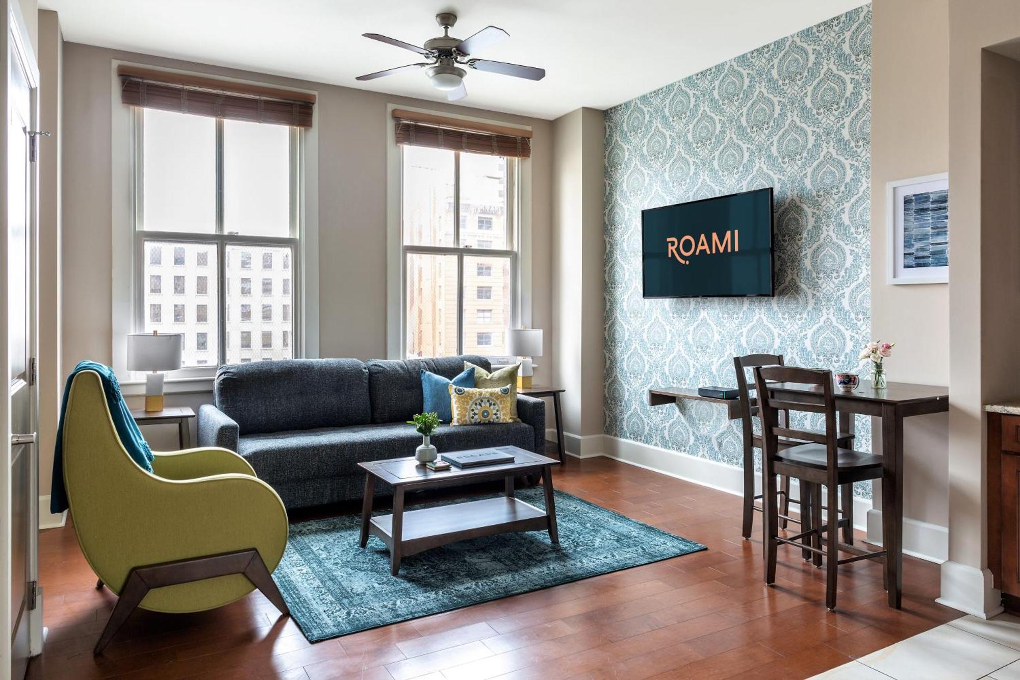 Roami At Hibernia Tower Apartment New Orleans